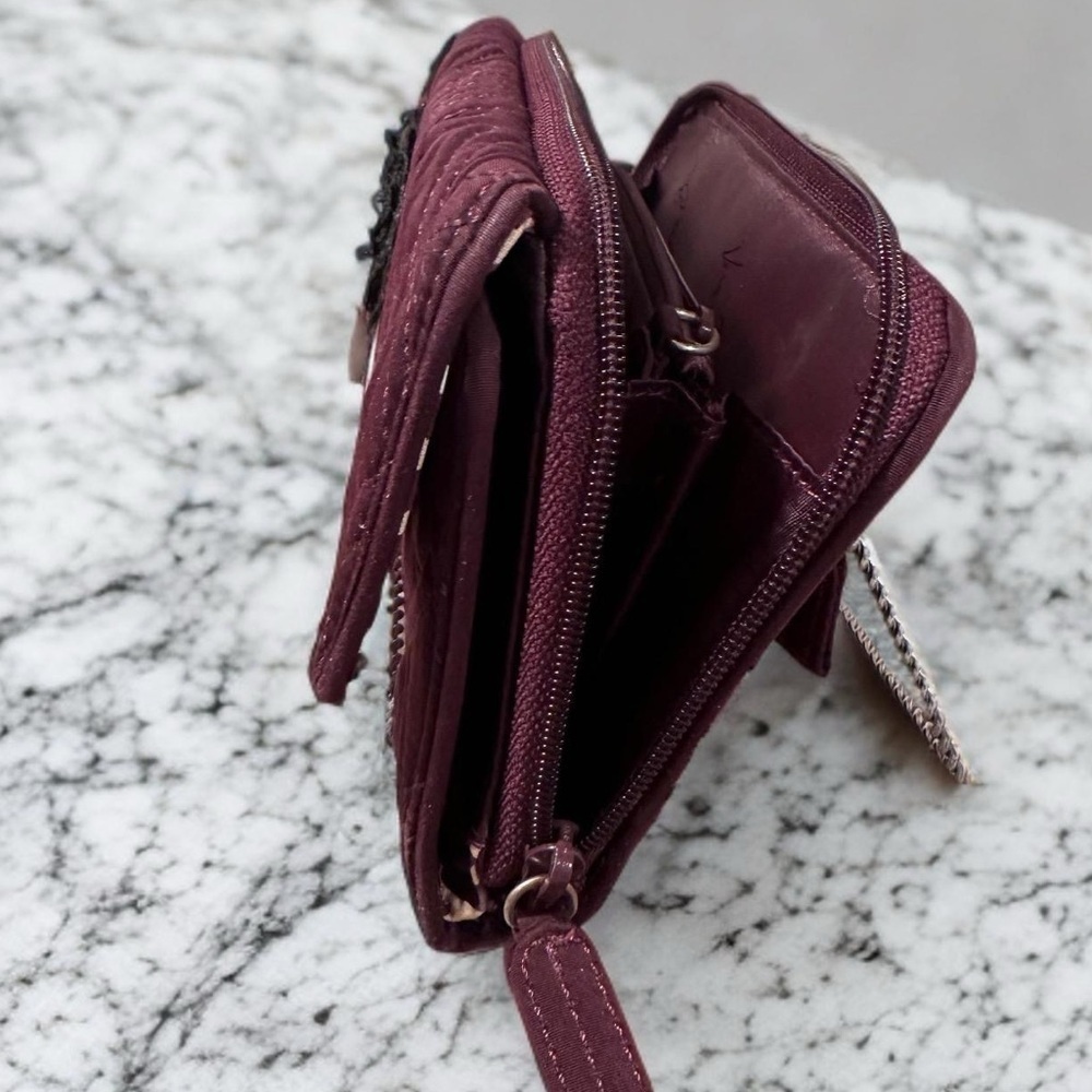 FREE* Vera Bradley Ultimate Trifold Accordion Wallet Rehabbed Floral Accents GUC - Picture 6 of 17